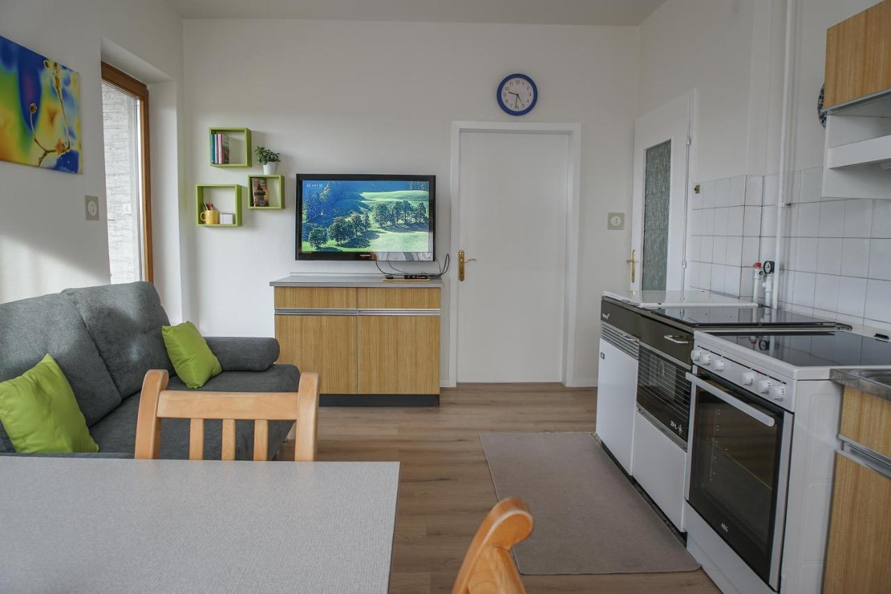 Vorstadt-Appartement Haus Monika Aussere Ragnitz Exterior foto